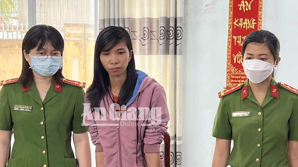 Khởi tố, bắt tạm giam 2 đối tượng liên quan vụ mua, bán trái phép hóa đơn chiếm đoạt ngân sách nhà nước ở Trường Tiểu học Võ Thị Sáu