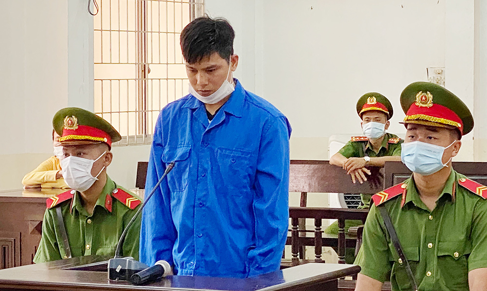 Anh em ruột tương tàn