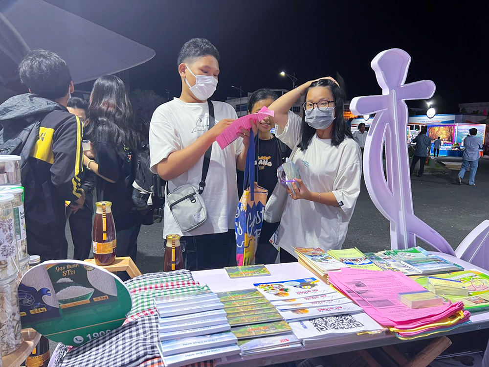 An Giang tham gia Ngày hội Văn hóa – Du lịch Bạc Liêu và Lễ hội Dạ cổ hoài lang năm 2022