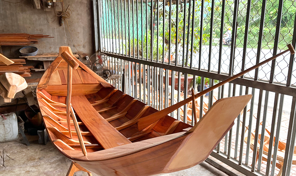 “Thu nhỏ” ghe, thuyền thành đồ mỹ nghệ