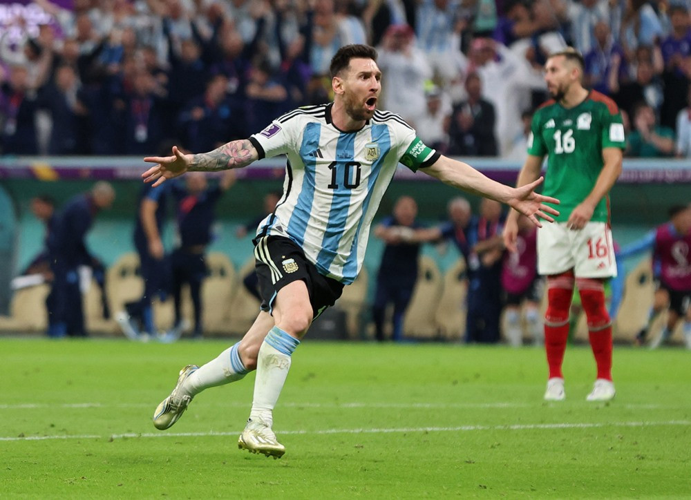 Với giải vô địch World Cup 2022 đang tới gần, Messi và đội tuyển Argentina đang cố gắng để giành được chiến thắng đầy ấn tượng. Hình nền Messi Tango Argentina World Cup 2022 sẽ mang lại cảm giác hồi hộp và động lực cho bạn để cổ vũ cho đội tuyển của mình.