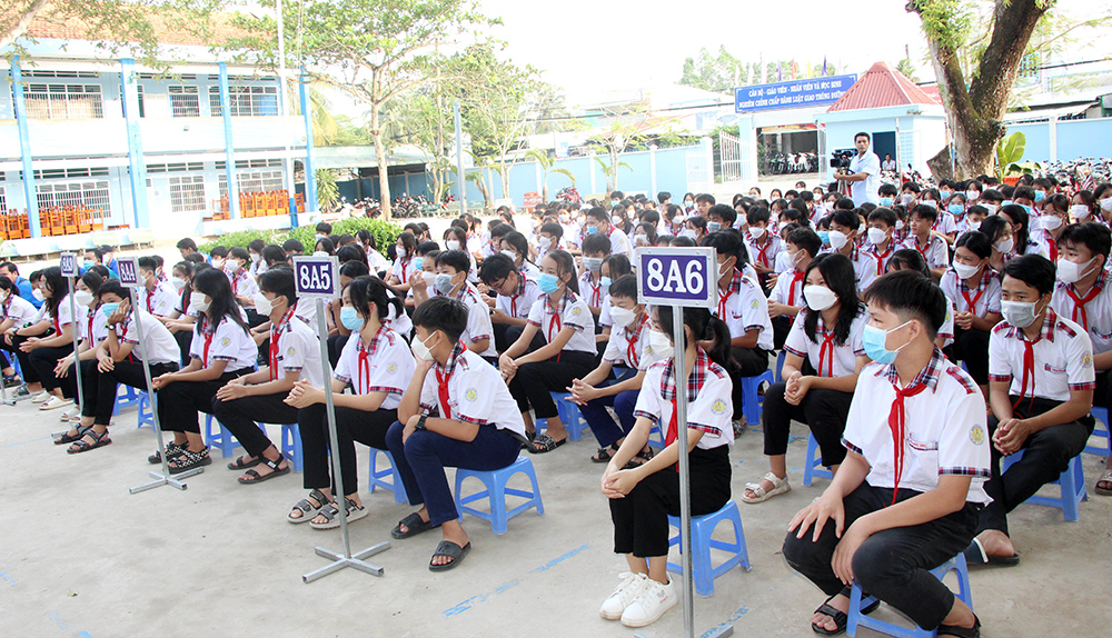 Chợ Mới ra quân Tháng hành động quốc gia phòng, chống HIV/AIDS năm 2022