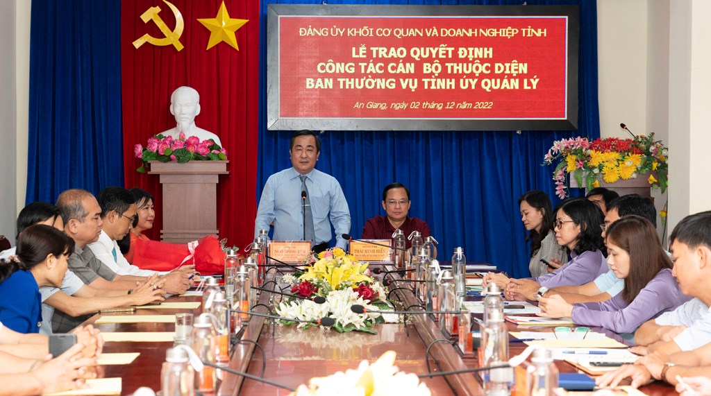 Ban Thường vụ Tỉnh ủy An Giang điều động, chỉ định đồng chí Nguyễn Thị Phương Linh giữ chức Phó Bí thư Đảng ủy Khối Cơ quan và Doanh nghiệp tỉnh