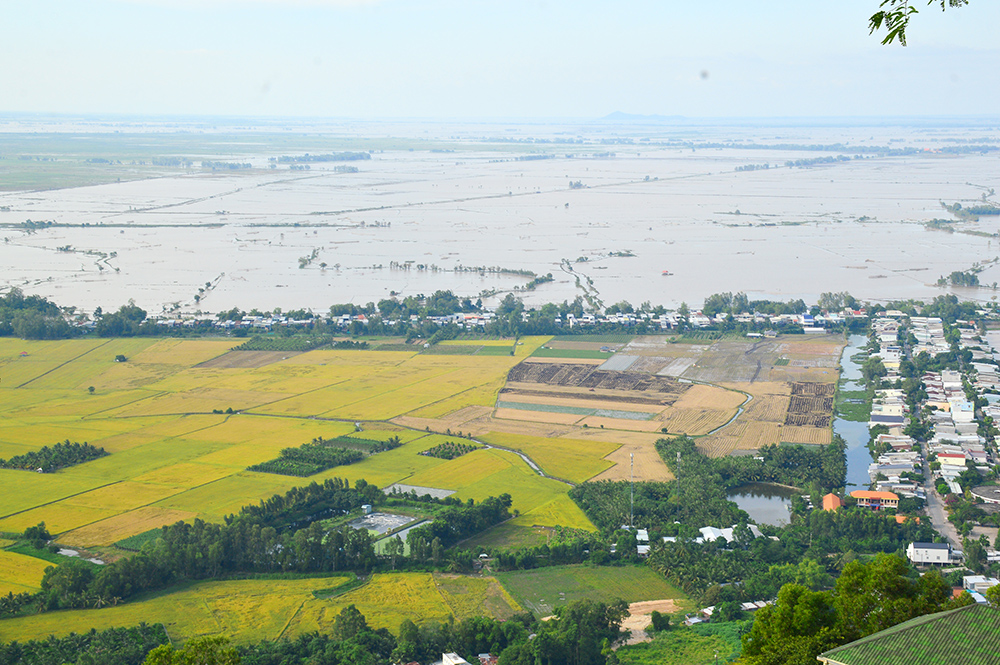 Vãn cảnh núi Sam