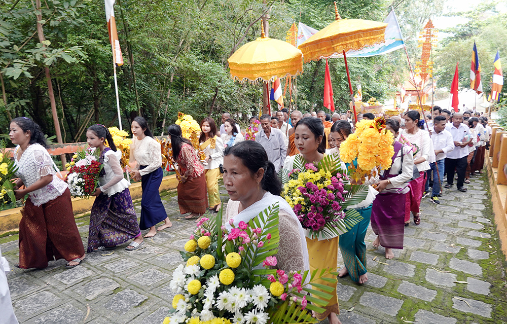 Tinh hoa thổ cẩm Khmer