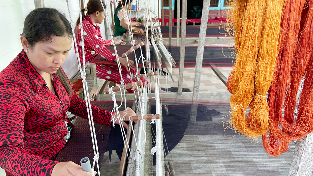 Tinh hoa thổ cẩm Khmer
