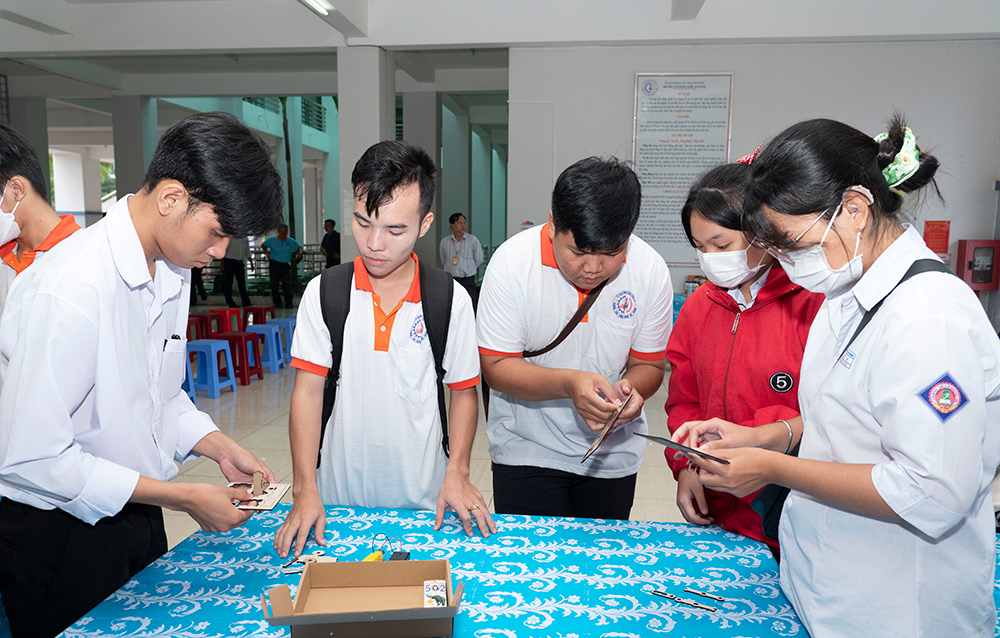 Trường Cao đẳng Nghề An Giang hướng nghiệp hòa nhập cho học sinh khuyết tật