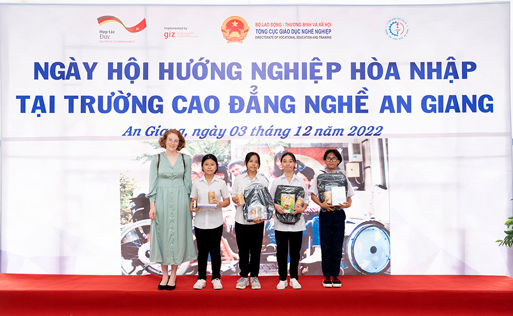 Trường Cao đẳng Nghề An Giang hướng nghiệp hòa nhập cho học sinh khuyết tật