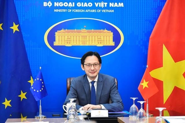 Thủ tướng bổ nhiệm 2 thứ trưởng Bộ Ngoại giao