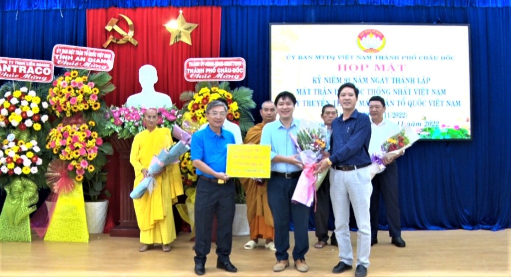 Châu Đốc không để ai bị bỏ lại phía sau