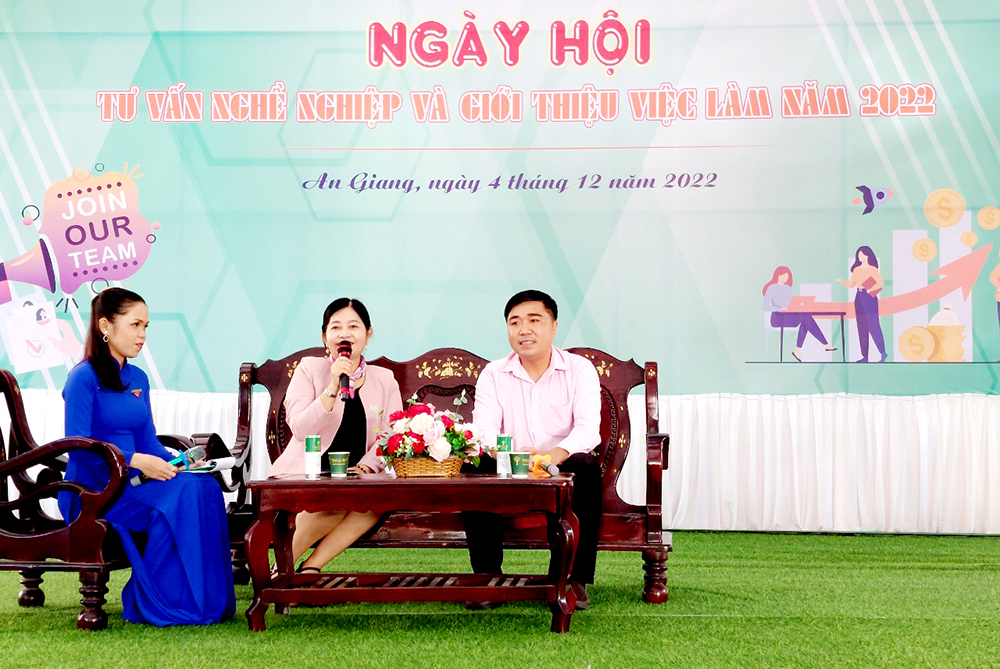 Ngày hội tư vấn nghề nghiệp và giới thiệu việc làm năm 2022 tại An Phú