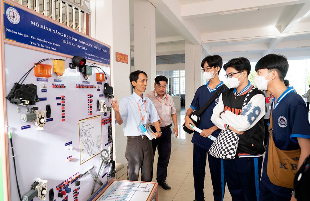 Trường Cao đẳng Nghề An Giang tổ chức Ngày hội tư vấn tuyển sinh, hướng nghiệp và việc làm năm 2022