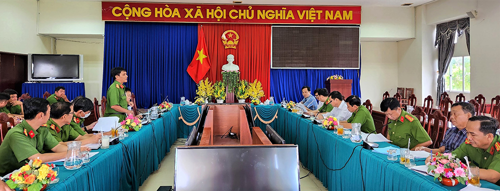 Đoàn kiểm tra tỉnh kiểm tra công tác an toàn phòng cháy, chữa cháy ở TP. Châu Đốc