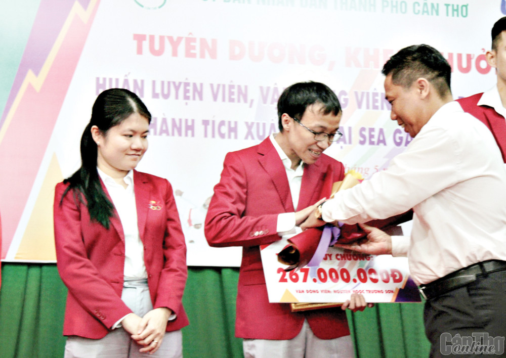 Cặp đôi kỳ thủ “vàng” của thể thao Cần Thơ