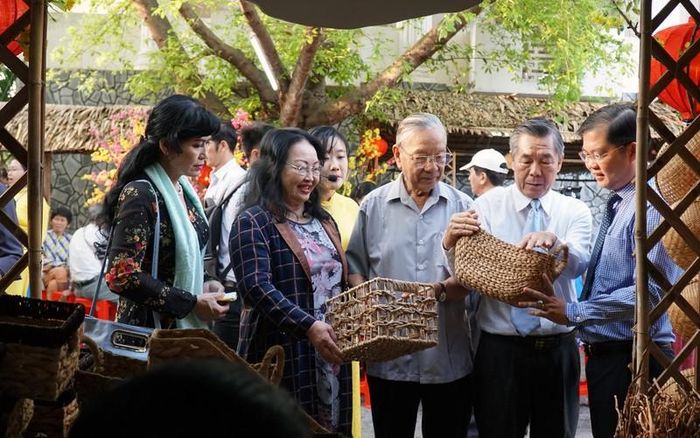 Hấp dẫn du lịch Tết ở Tây Nam Bộ