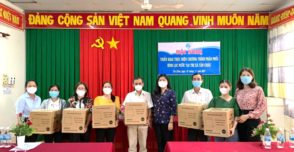 Đồng hành cùng phụ nữ biên giới Tây Nam