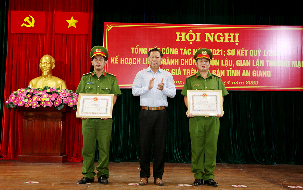 An Giang tiếp tục đánh vào đầu nậu, đường dây buôn lậu lớn