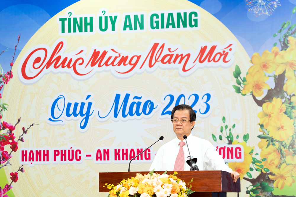 An Giang họp mặt đại biểu tôn giáo, dân tộc, nhân sĩ trí thức và người có uy tín tiêu biểu