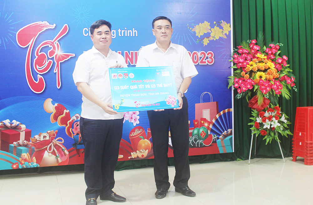 Nhiều hoạt động ý nghĩa từ Chương trình “Tết trọn niềm vui” ở Tây Phú