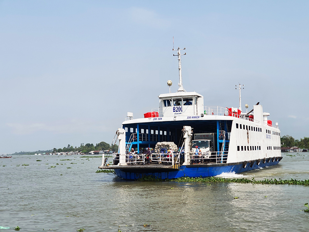 Công ty Cổ phần Phà An Giang tăng cường phương tiện đưa rước khách dịp Tết Quý Mão 2023