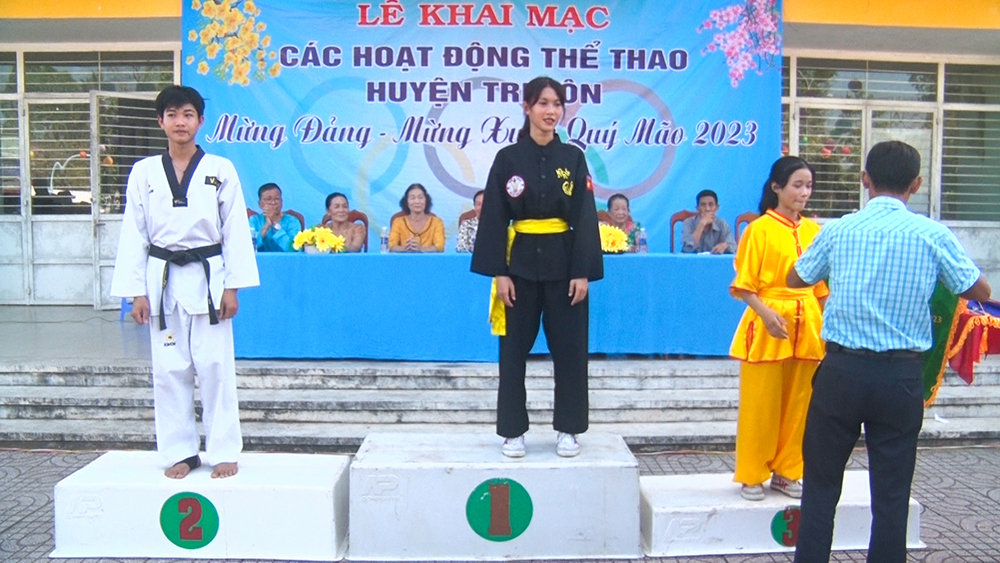 Tri Tôn tổ chức Hội thi võ thuật mừng Xuân