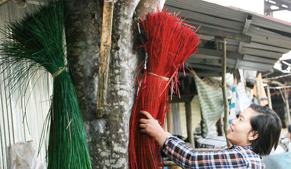 Nụ cười ở làng chiếu Định Yên