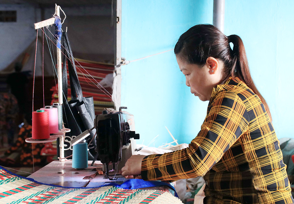 Nụ cười ở làng chiếu Định Yên