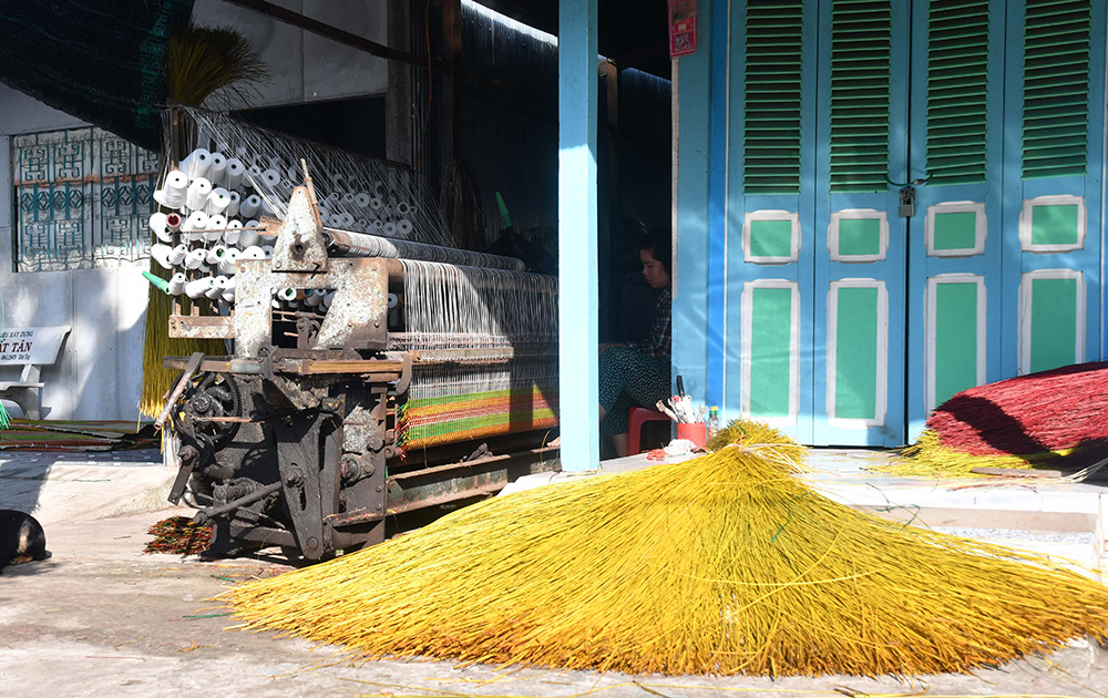 Nụ cười ở làng chiếu Định Yên