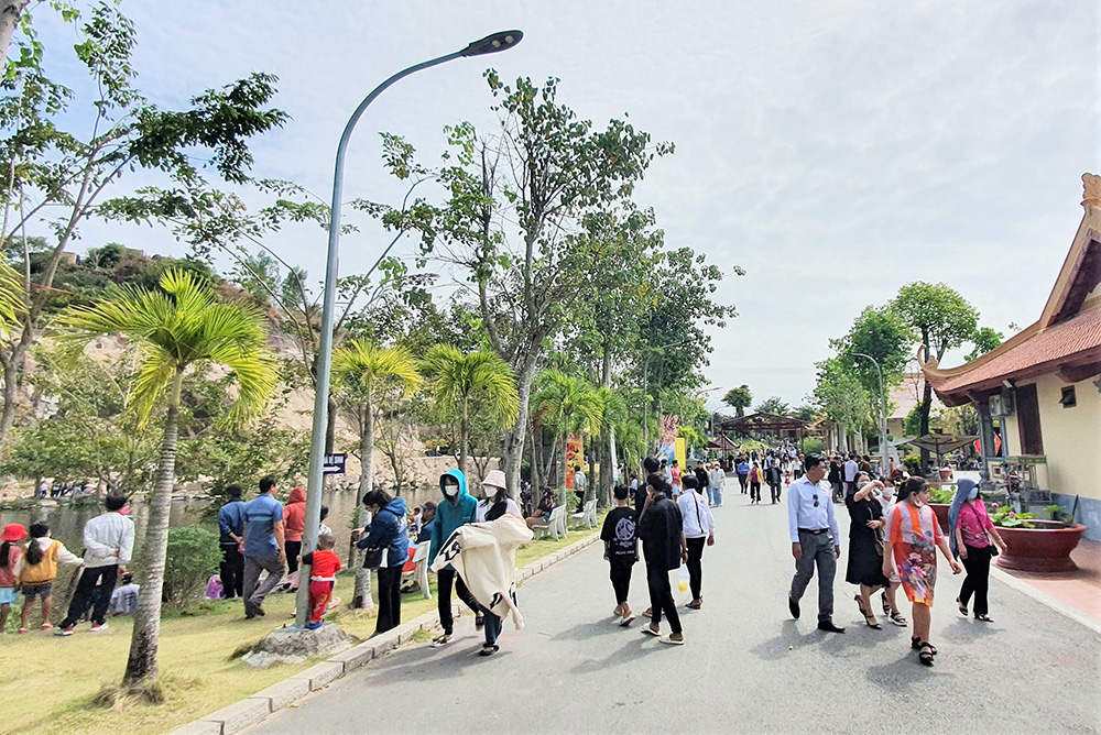 Trên 500.000 lượt du khách đến An Giang dịp Tết Nguyên đán Quý Mão