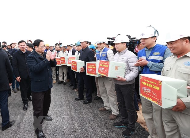 Thủ tướng: Thi công cao tốc bảo đảm tiến độ, chất lượng, không đội vốn
