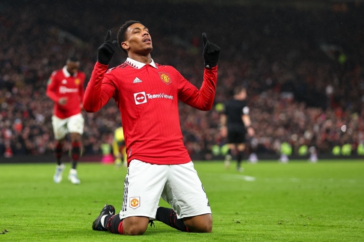 Đánh bại Nottingham Forest, Man Utd vào chung kết Cúp Liên đoàn Anh