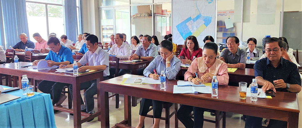 Công đoàn cơ sở Khối vận Thành ủy Châu Đốc phát động, ký kết giao ước thi đua năm 2023