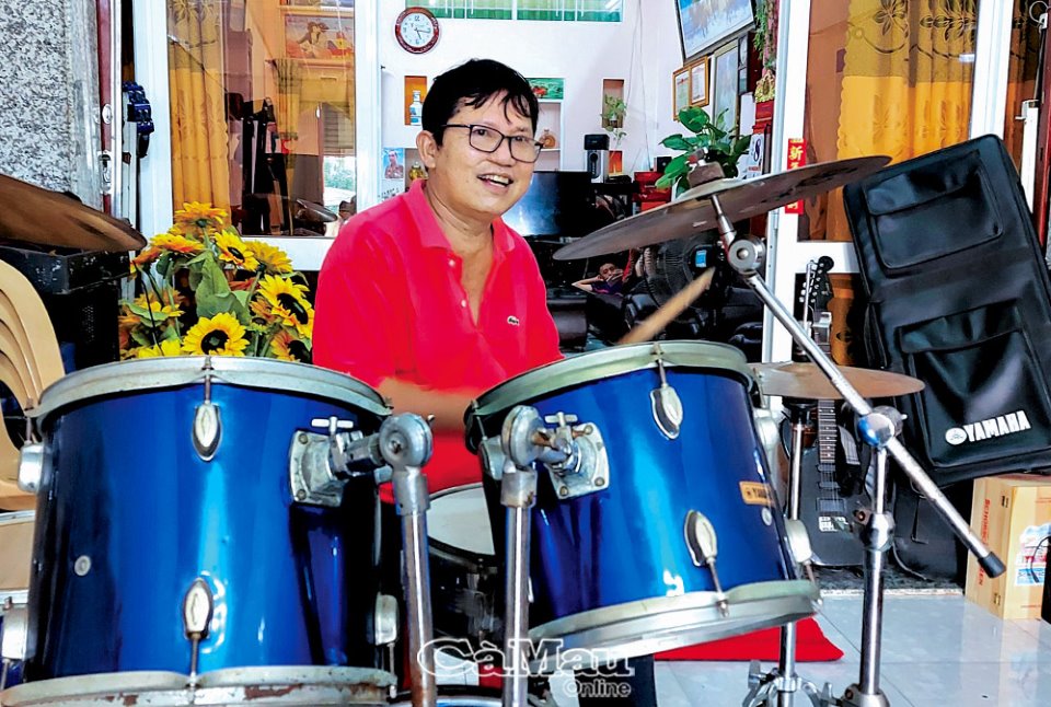 Nhớ nhà báo “nghệ sĩ”