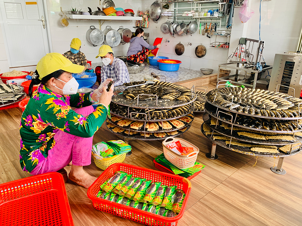Việc làm cho phụ nữ nông thôn