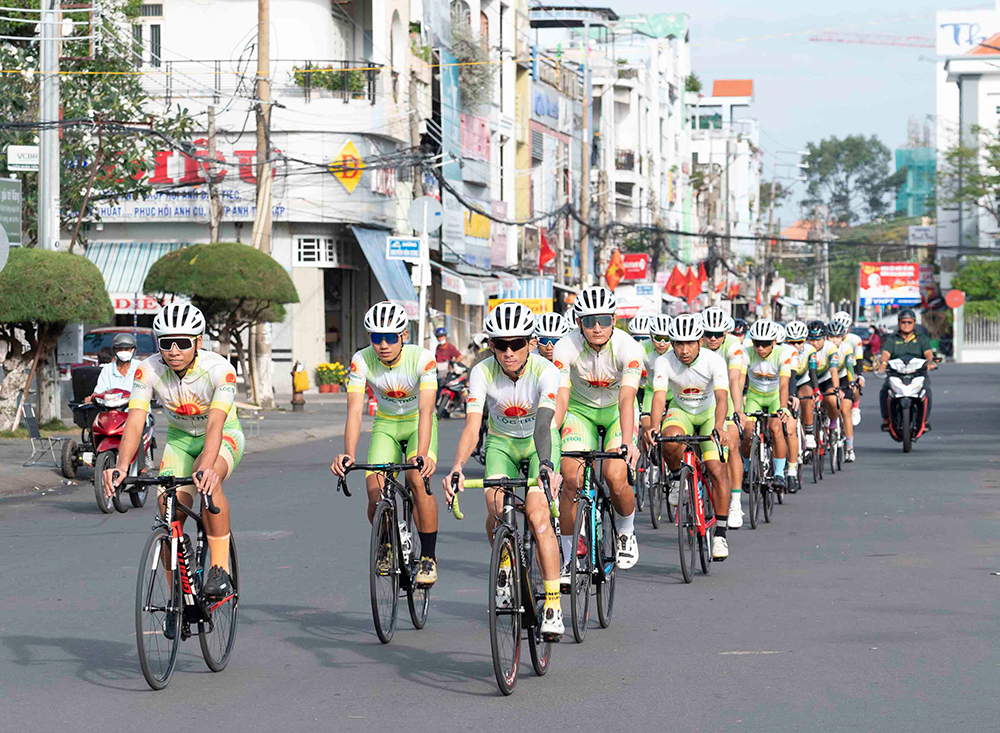 Quyết tâm của xe đạp đường trường An Giang