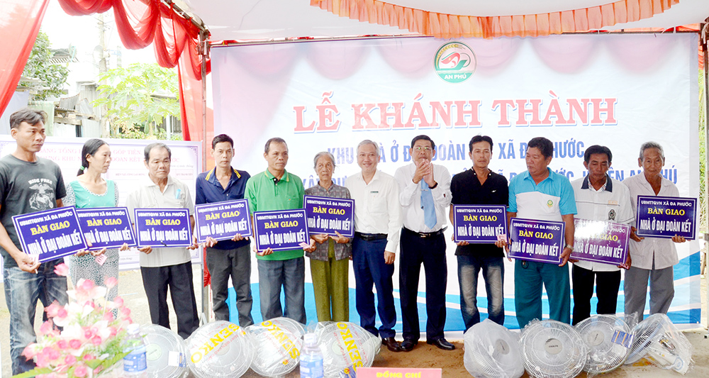 An Phú đoàn kết thực hiện thắng lợi nhiệm vụ