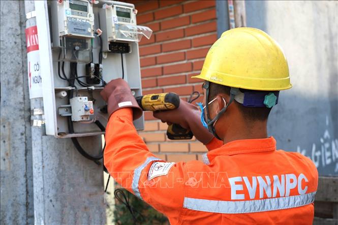 Gỡ khó cho EVN về đầu tư xây dựng và cơ chế bán điện