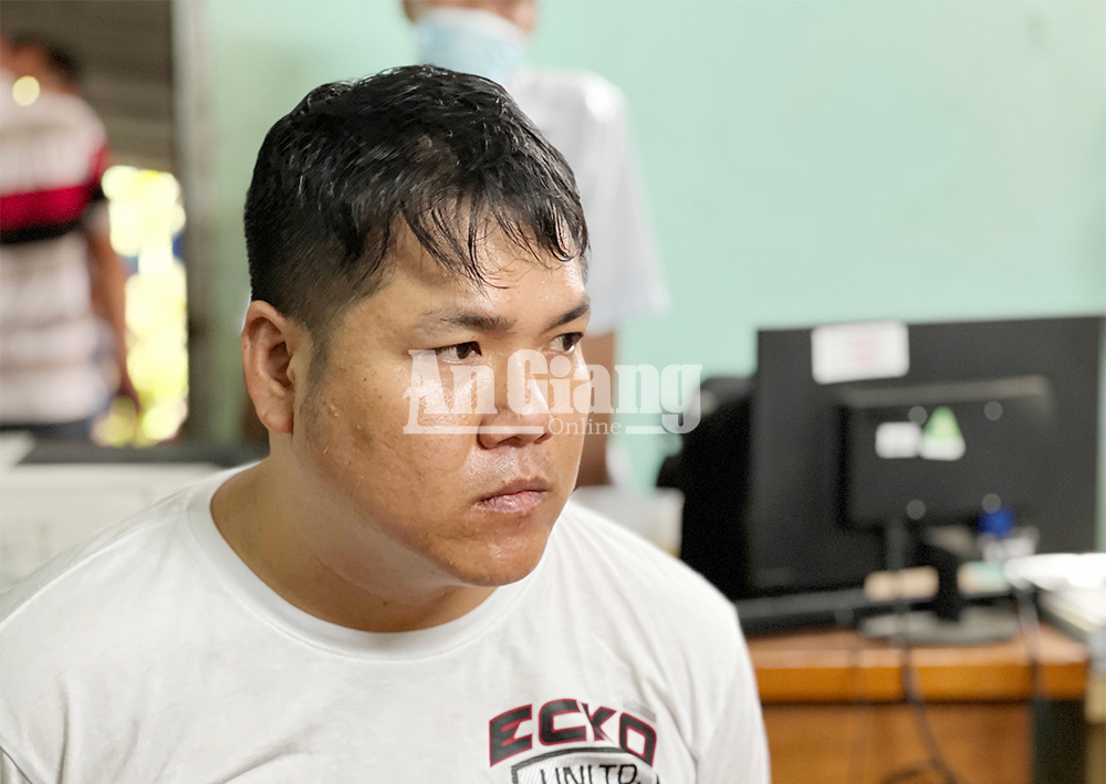 An Giang: Bắt đối tượng mua bán ma tuý liên tỉnh, thu giữ hơn 400g ma tuý