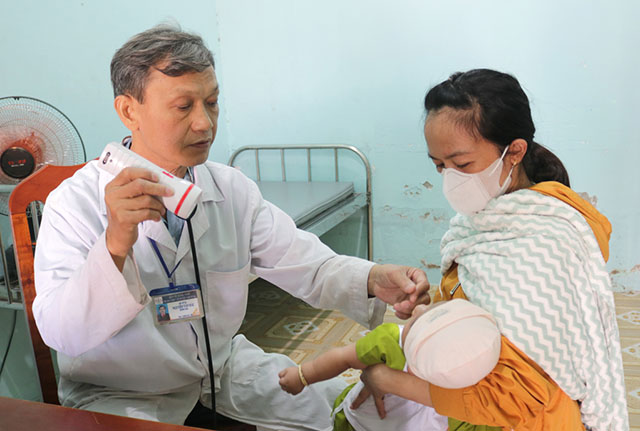 Đồng Tháp: Gặp gỡ những bác sĩ tâm huyết gắn bó với ngành y tế