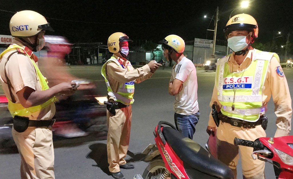 An Giang: Phối hợp kiểm tra, xử lý vi phạm nồng độ cồn