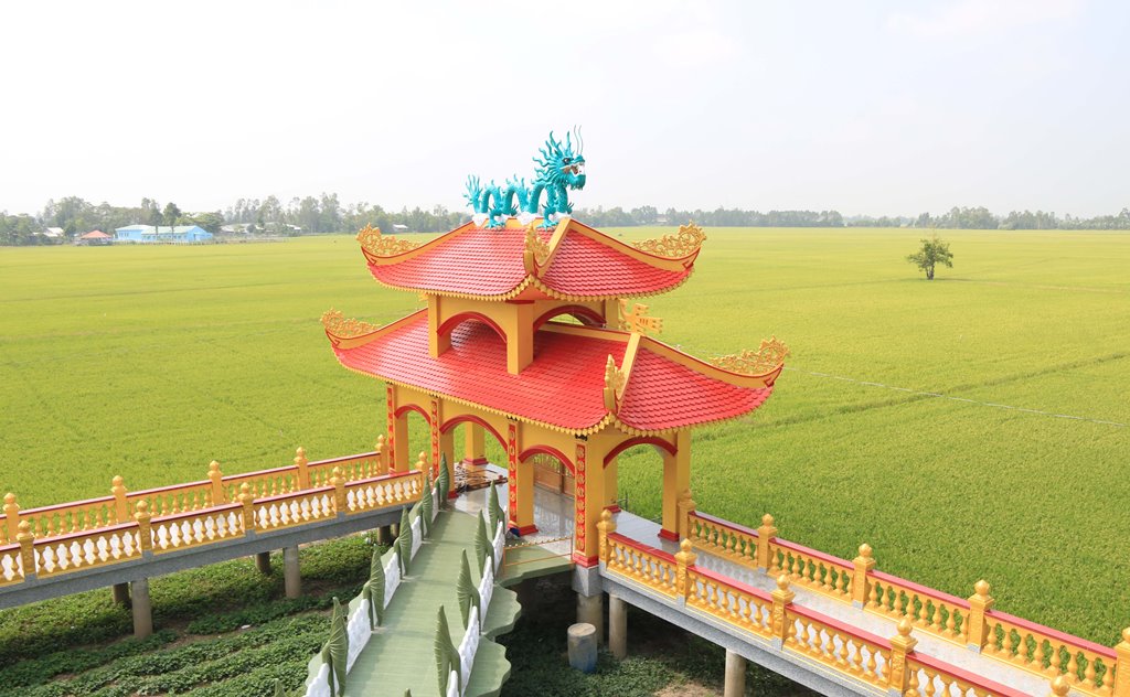 Thăm dinh Sơn Trung