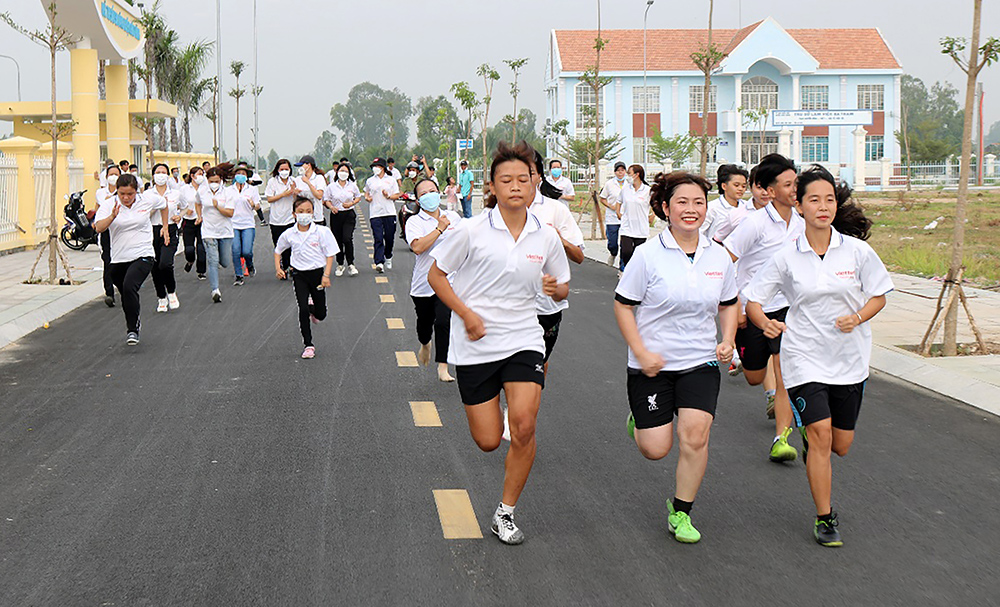 Sôi nổi phong trào thể thao trong đoàn viên, thanh niên