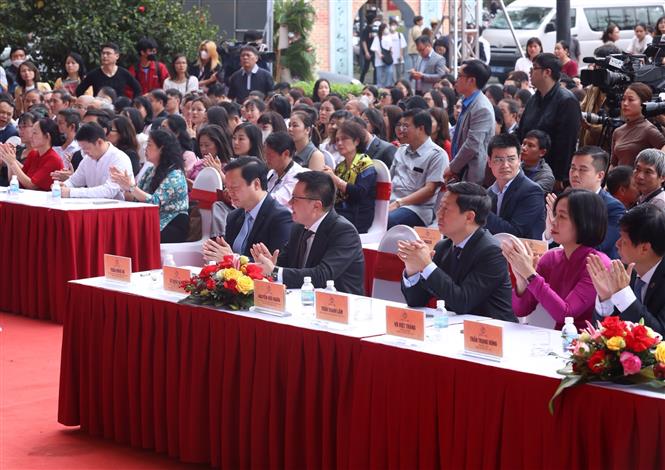 Bế mạc Hội báo toàn quốc 2023: Theo sát xu thế chuyển đổi số, ứng dụng trí tuệ nhân tạo