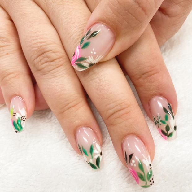 Bỏ túi 8 mẫu nail thịnh hành dành cho những cô nàng sành điệu