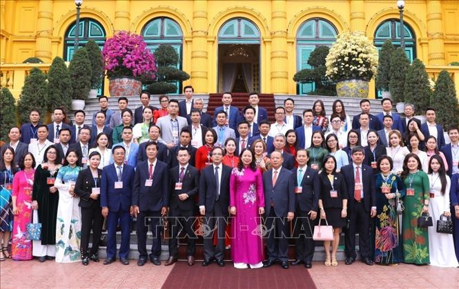 Xây dựng đội ngũ doanh nhân, doanh nghiệp Việt Nam thích ứng xu thế thời đại