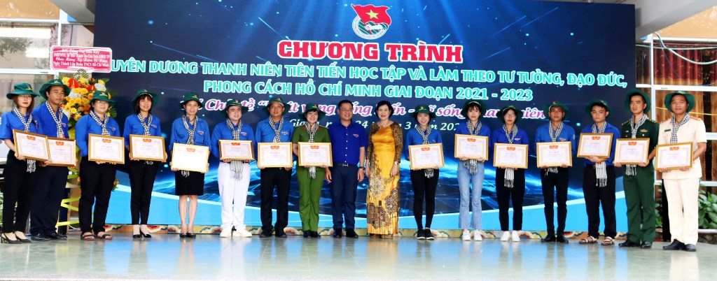 Tỉnh đoàn An Giang tuyên dương 51 cá nhân xuất sắc trong học tập và làm theo tư tưởng, đạo đức, phong cách Hồ Chí Minh