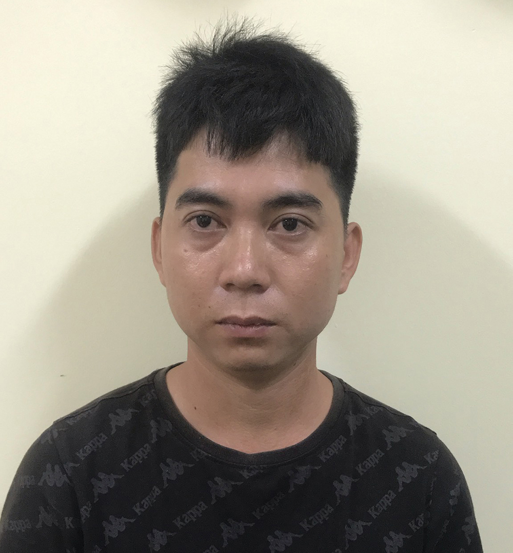 Công an TP. Long Xuyên triệt xóa tụ điểm đánh bạc trong khu đất hoang