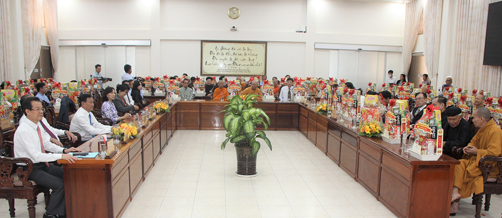 Giữ yên bờ cõi vùng biên giới Tây Nam - Kỳ cuối: Phát huy vai trò người có uy tín trong đồng bào dân tộc, tôn giáo