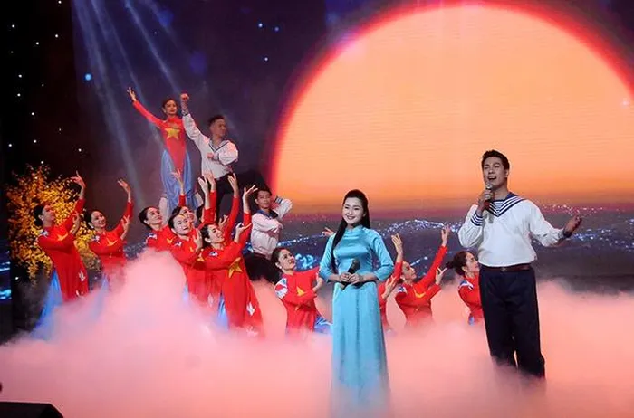 Chính sách mới về nhân sự, việc làm, tiền lương, nhà ở,... có hiệu lực từ tháng 4/2023