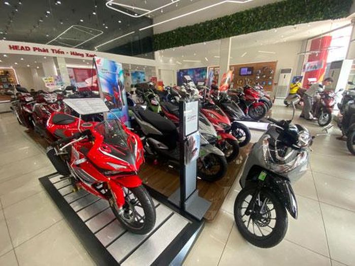 Giá xe máy tăng tiếp từ ngày 1/4